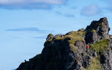Northern Viking 26 Sharpens Mountain Search and Rescue proficiency in the High North