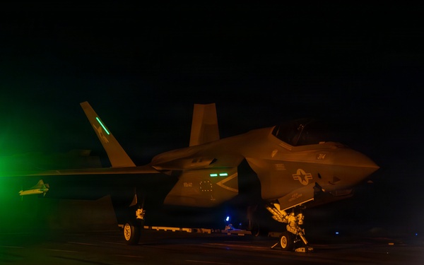 George Washington Conducts Flight Operations
