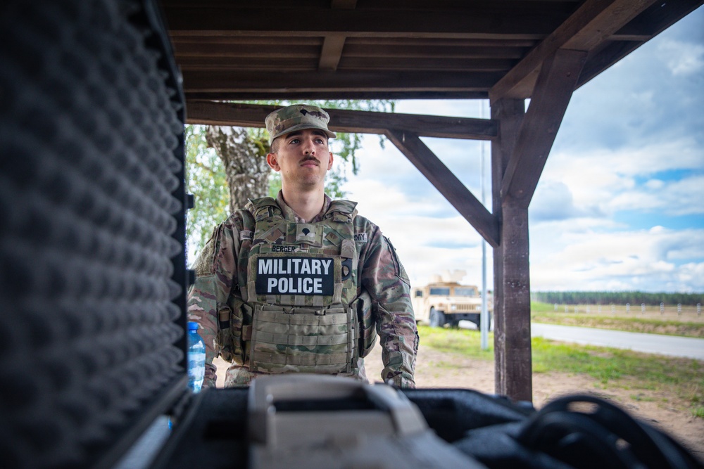 Soldiers qualify on counter-drone system at Pabradė