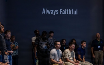 U.S. Marines with Headquarters and Headquarters Squadron visit the Carolina Museum of the Marine