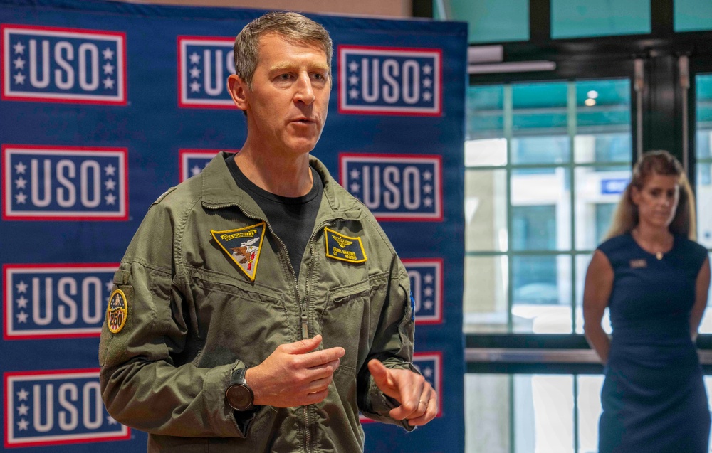 USO Sigonella Celebrates Sailor of the Quarter