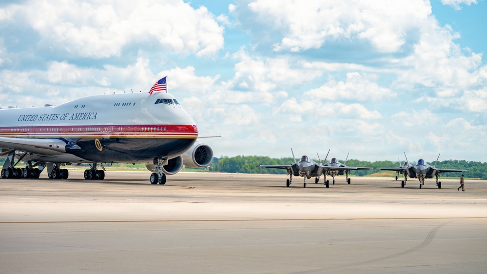 VC-25B Bridge, F-35A Lighting II aircraft execute capital flyover