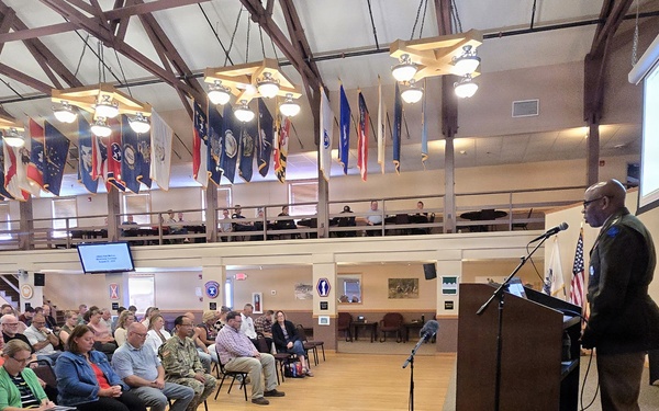 Fort McCoy chaplain opens new GC’s first town hall with prayer for garrison leadership