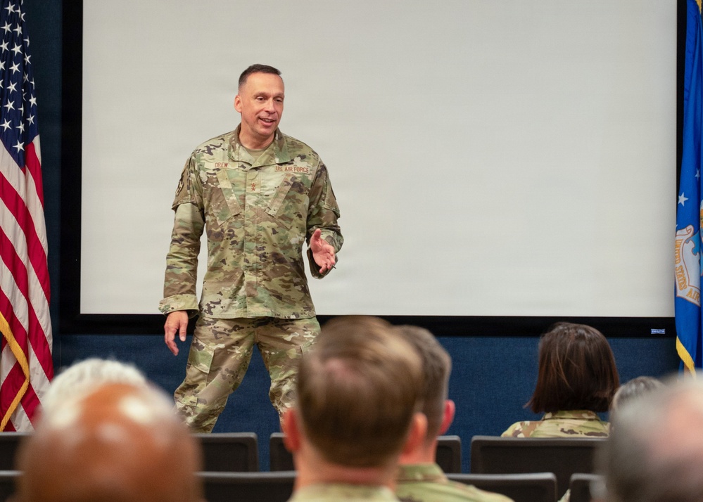 ACSC Graduates Future Air Force Leaders