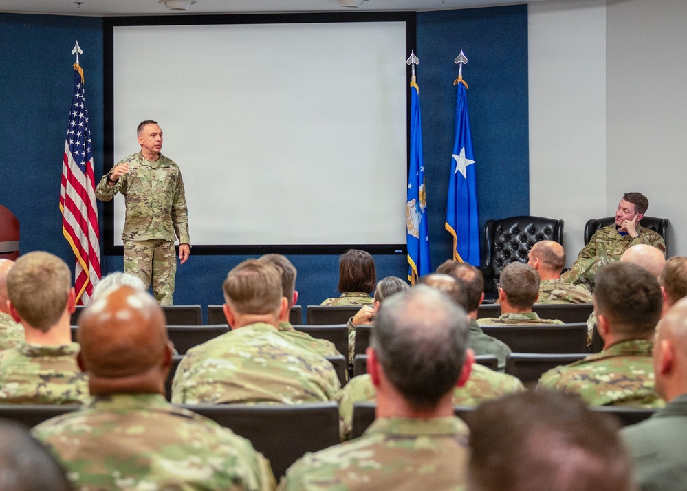 ACSC Graduates Future Air Force Leaders