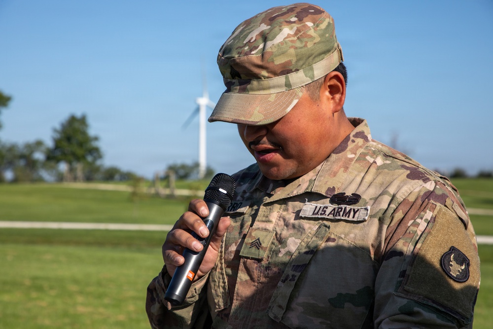 Illinois Army National Guard's 34th IDSB HHC Changes Command