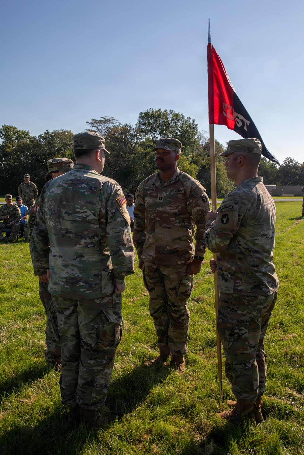 Illinois Army National Guard's 34th IDSB HHC Changes Command