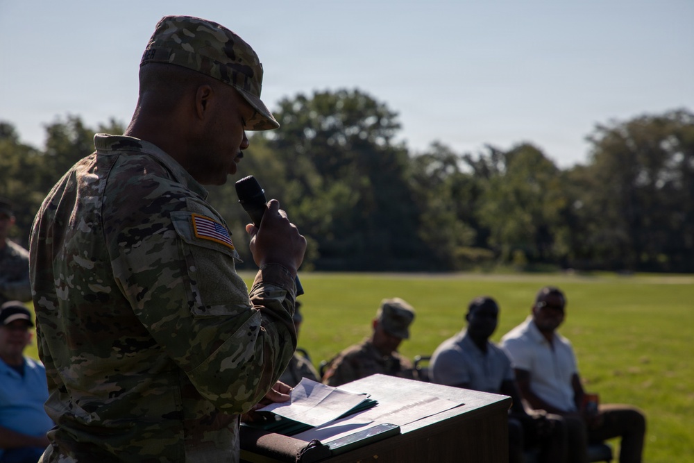 Illinois Army National Guard's 34th IDSB HHC Changes Command