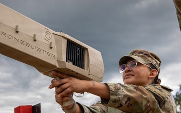 U.S. Army Soldiers train with Dronebuster technology