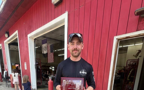 Alaska Air National Guard Airman receives Denali Borough Mayor’s Community Service Award