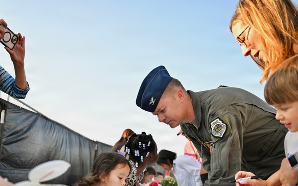 Altus AFB celebrates new school with beam signing