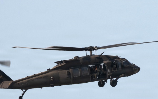 Birds of a different feather: West Virginia National Guard shows Reserve Airmen the skies