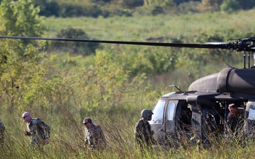 Soldiers from 2-398th Cav conduct Army Reserves’ final spur ride before casing unit colors