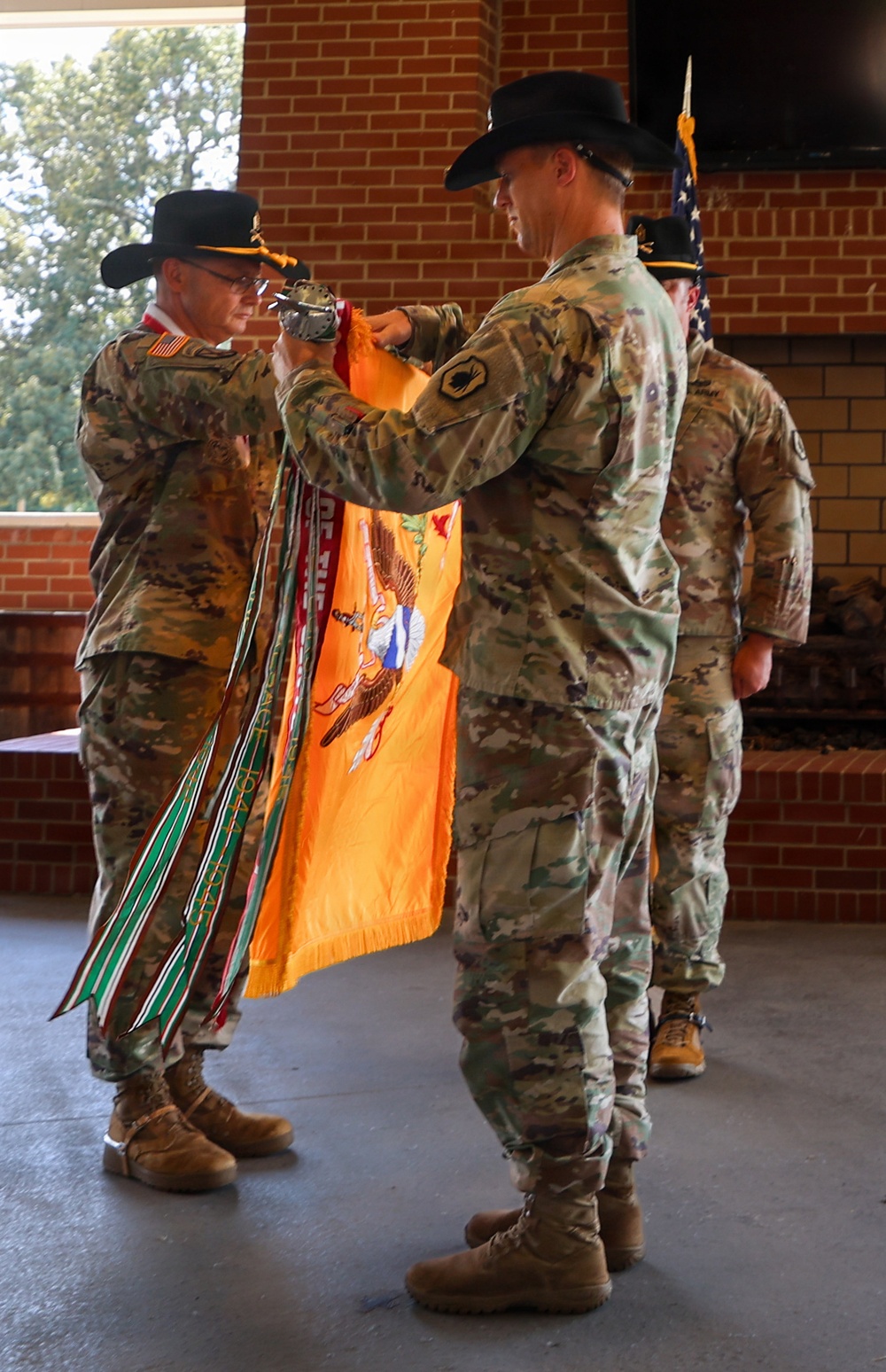 Soldiers from 2-398th Cav conduct Army Reserves’ final spur ride before casing unit colors