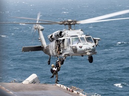 USS Boxer, HSC-21 Conduct Hoist Training