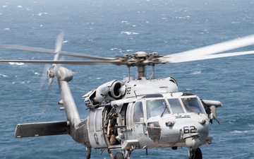Strategic Sealift Officers Aboard USS Boxer Support U.S. 5th Fleet