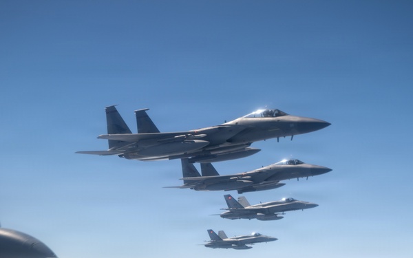 15th Wing receives RCAF escort during Amalgam Dart 26