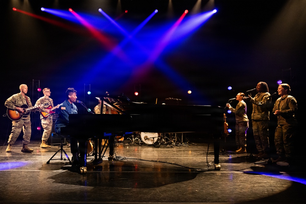 DVIDS - Images - Six-String Soldiers Record Veterans Day PBS Production ...
