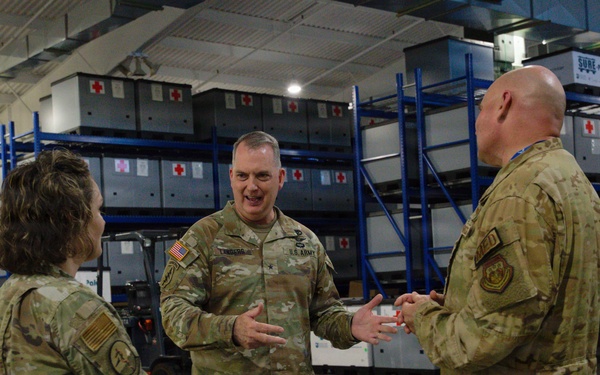 Defense Health Network director visits 62nd MDS/McChord Medical Clinic
