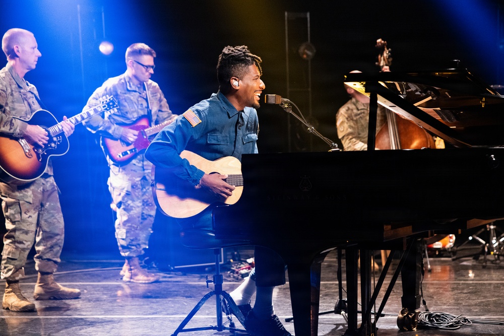 DVIDS - Images - Six-String Soldiers Record Veterans Day PBS Production ...