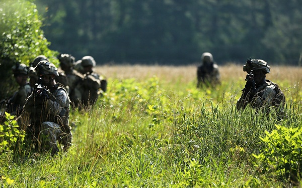 BLT 3/6, 24th MEU conducts vertical assault raid course