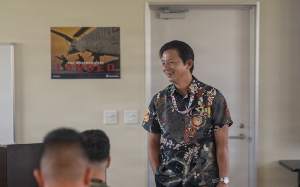 Consul General Ou speaks to Marines at staff NCO symposium