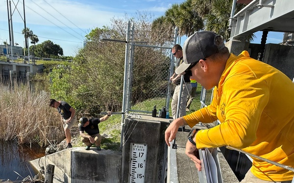 74th Army Dive Detachment team inspects USACE Everglades’ infrastructure