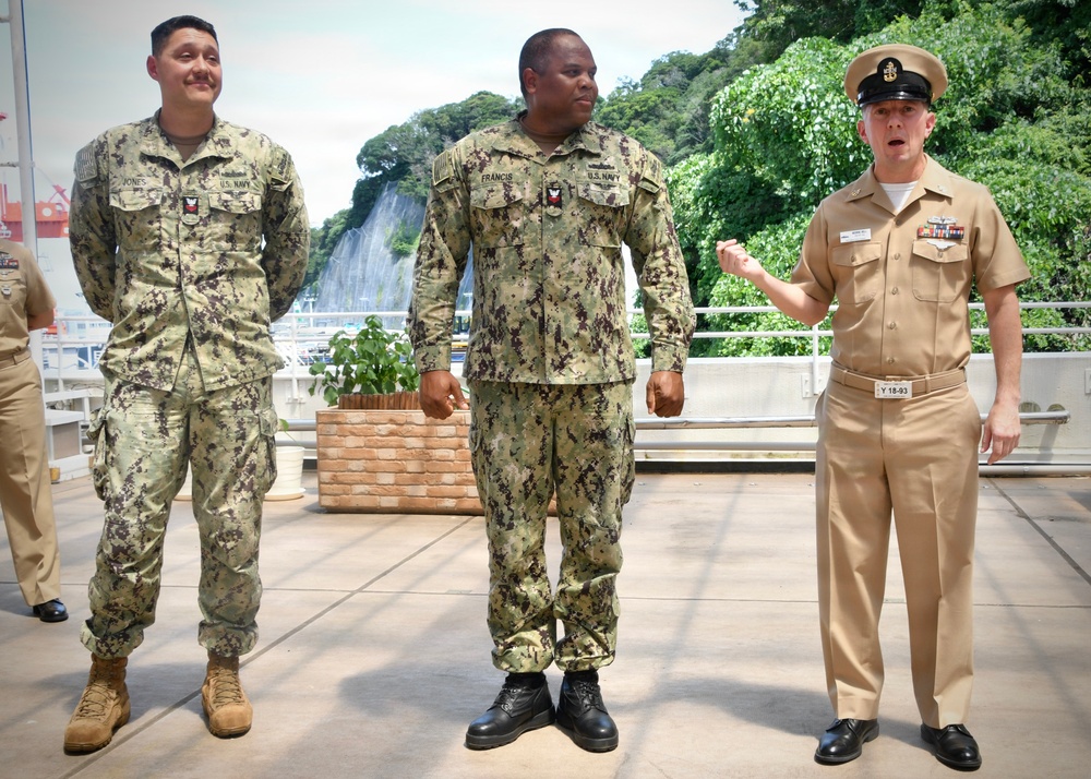 New Senior Chief Pinned at FLC Yokosuka