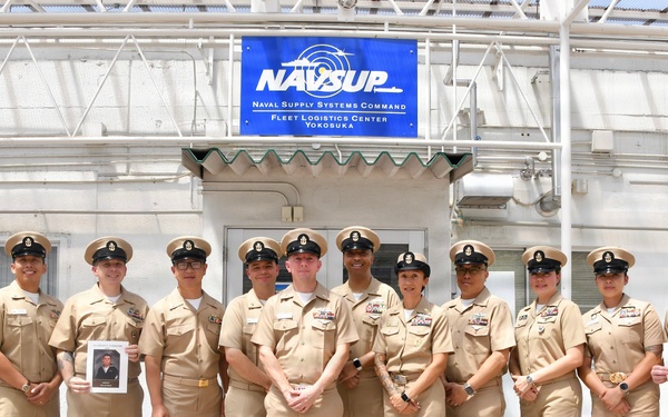 New Senior Chief Pinned at FLC Yokosuka