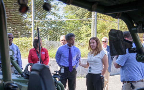 North Charleston Mayor visits NIWC Atlantic