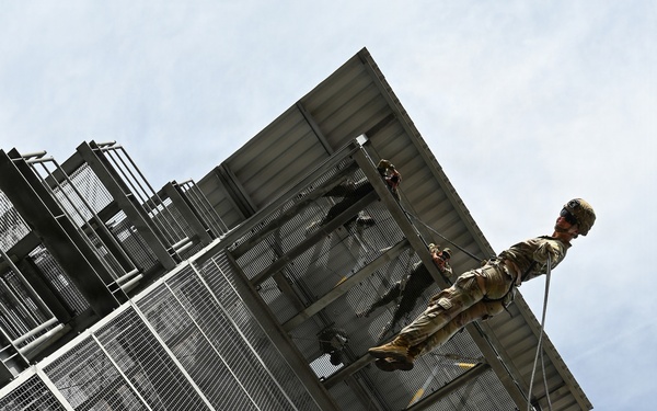 809th MRBC rappel training