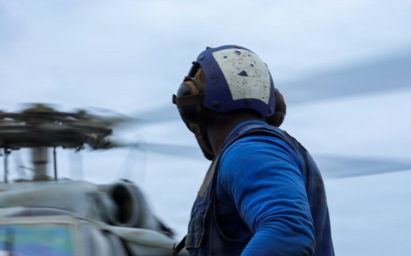 Flight Operations Aboard USS Mason (DDG 87)
