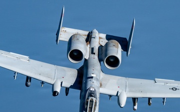 KC-135 refuels A-10s for show of force