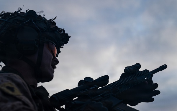 11th MEU Marines Conduct Live-Range aboard USS Portland