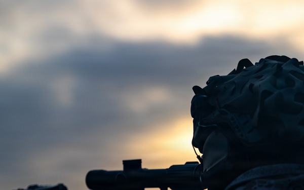 11th MEU Marines Conduct Live-Range aboard USS Portland