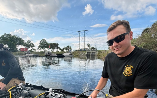 74th Army Dive Detachment team inspects USACE Everglades’ infrastructure