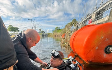 74th Army Dive Detachment team inspects USACE Everglades’ infrastructure