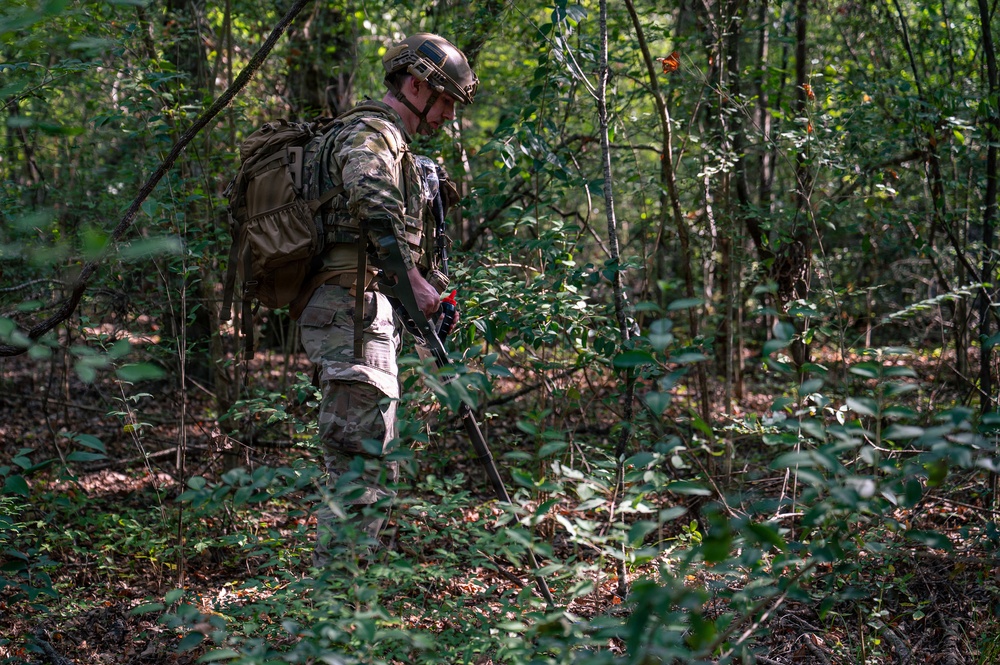 EOD conducts threat mitigation training
