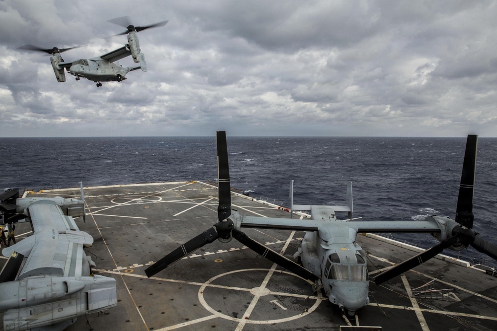 24th MEU Conducts Flight Operations