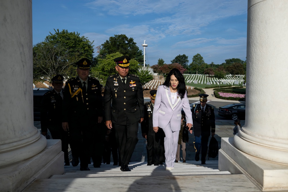 Chief of Royal Thai Army Gen. Pana Claewplodtook Visits ANC
