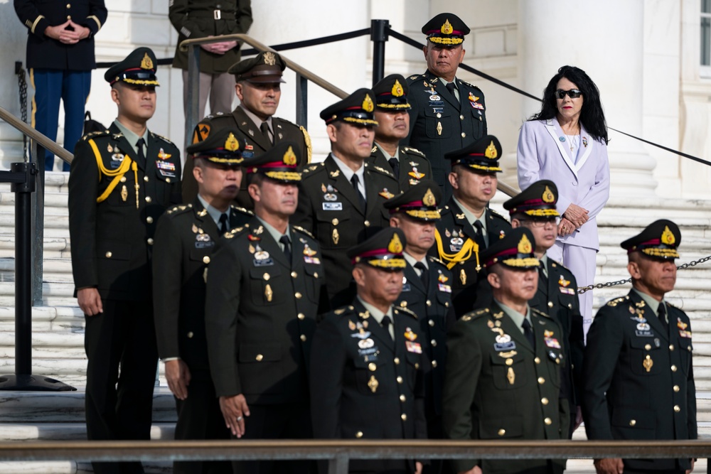 Chief of Royal Thai Army Gen. Pana Claewplodtook Visits ANC