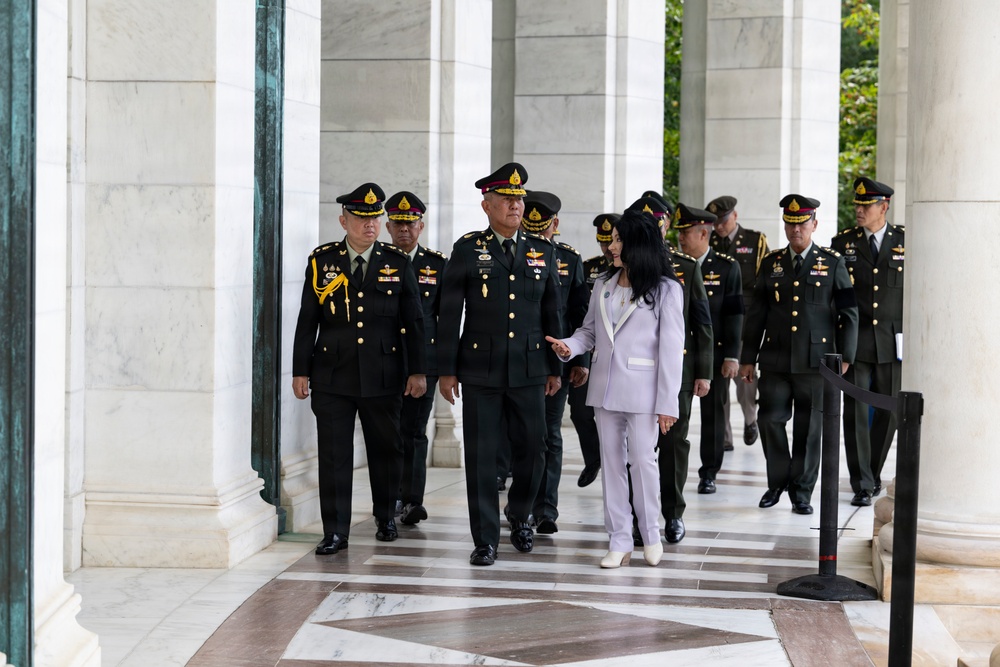 Chief of Royal Thai Army Gen. Pana Claewplodtook Visits ANC