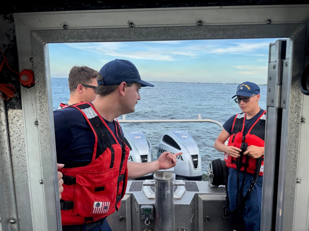 Station New Orleans Reserve Coxswain and Boat Crew College