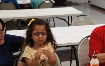 USO celebrates "Father's Day" with birdhouse event