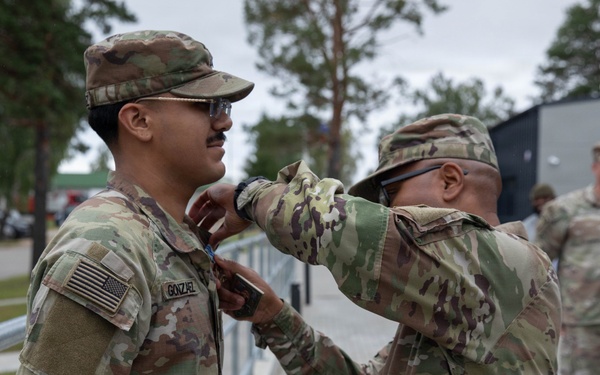 1st Infantry Division commanding general visits Soldiers in Lithuania