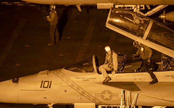 George Washington Conducts Flight Operations