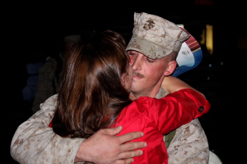 081105-M-4003C-008