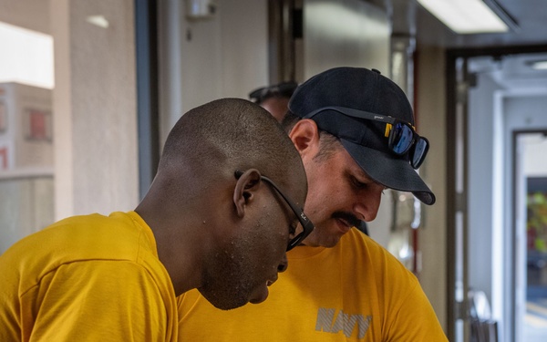 NMCSD Sailors Participate in Hazmat Decontamination Training
