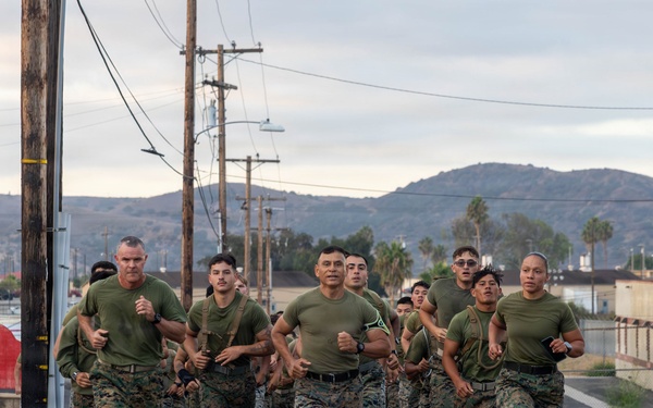 HQ Bn., 1st MARDIV participate in battalion pt