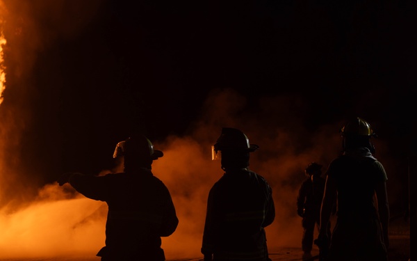 ARFF Conducts Aircraft Burn Training Exercise at MCAS New River